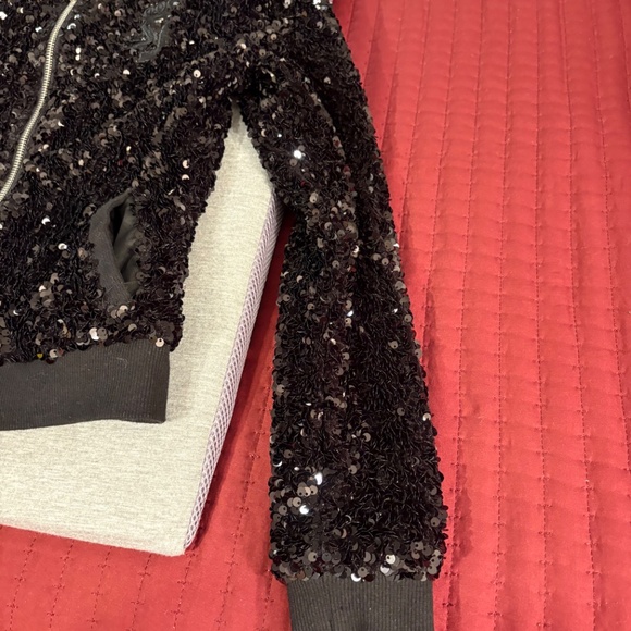 Shane Justin Jacket - Picture 4 of 7